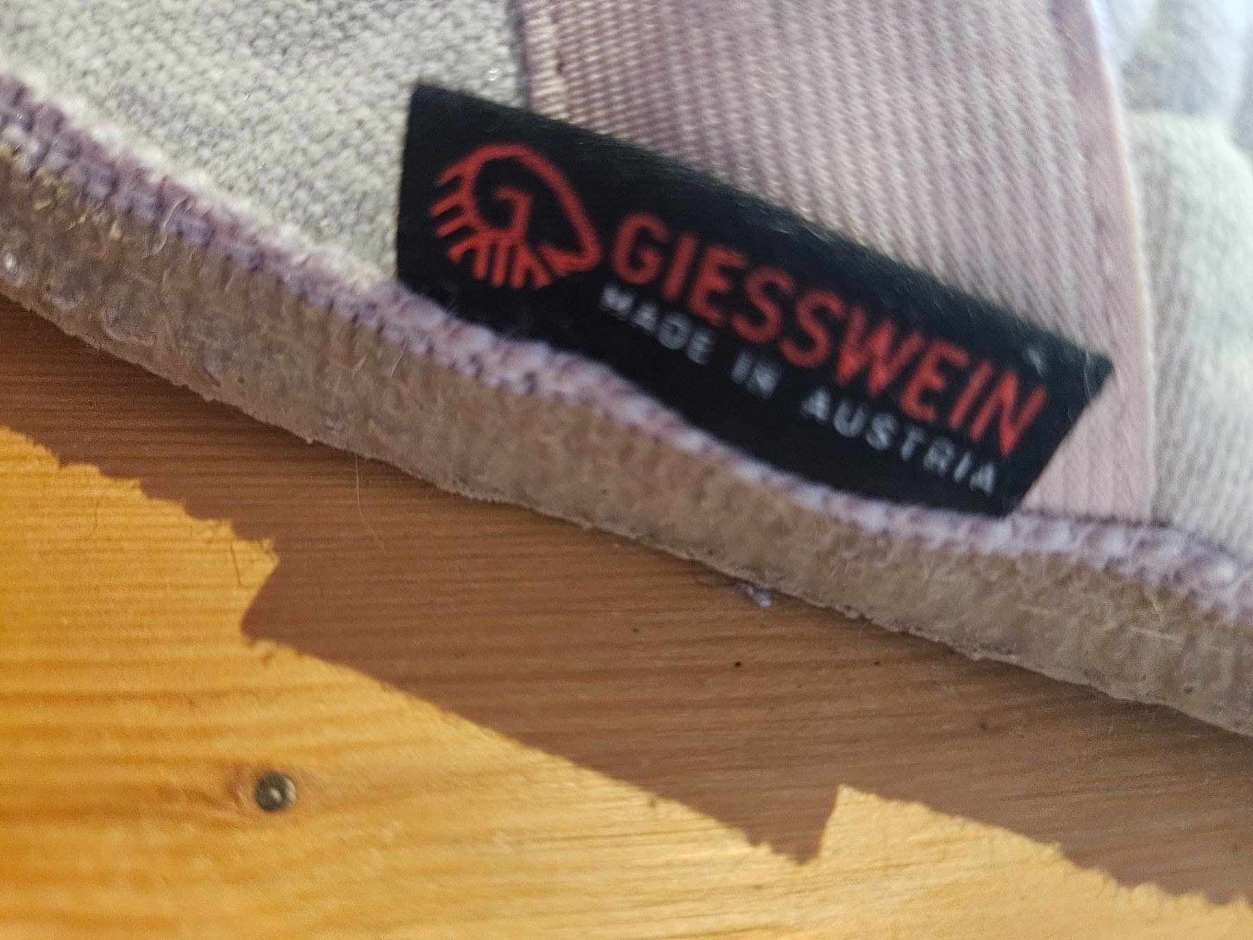 Chaussures filles: Finken & Geräteschuhe 34, Giesswein – D'occasion à Rifferswil par fle_5nqr 3
