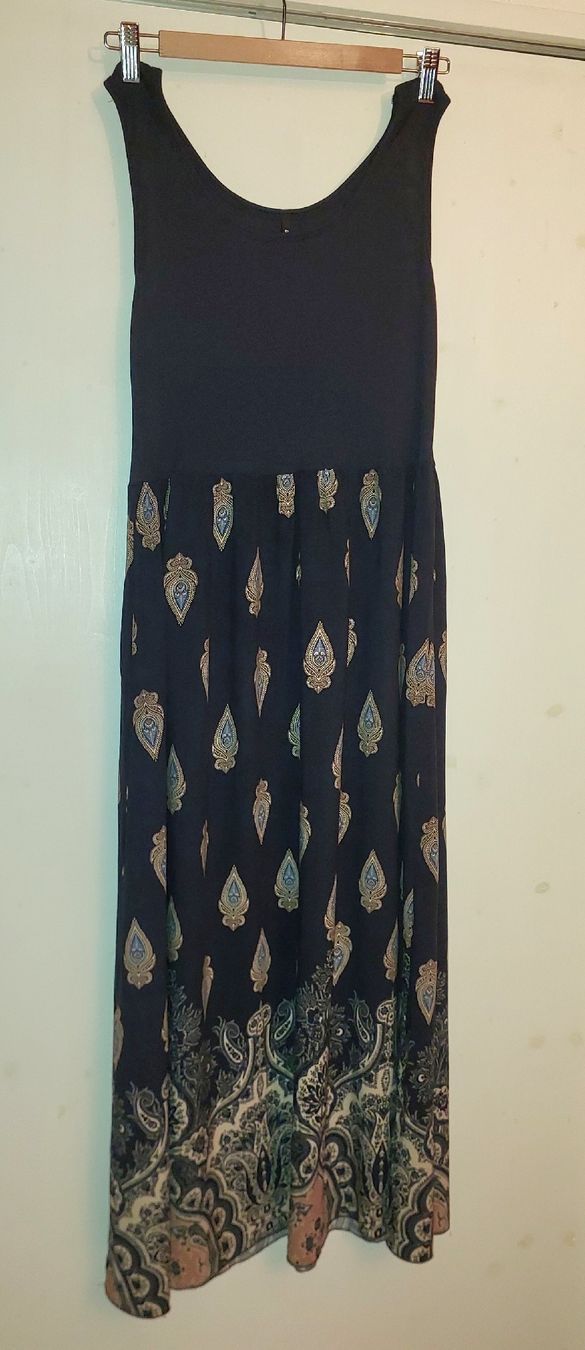 Vestiti: kleid – Usato da Brunnen venduto da CHOUCHOU.