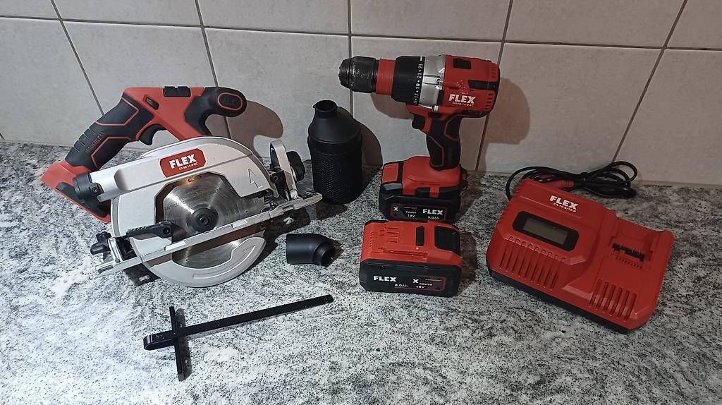 Tutte le macchine: Set Handkreissäge und Akkubohrer Flex – Usato da Küssnacht am Rigi venduto da LadyA1