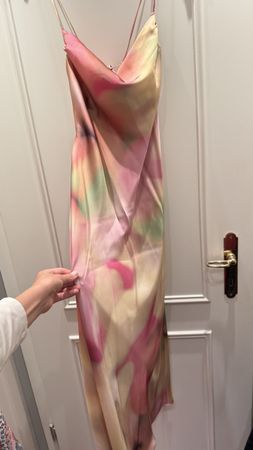Robe satinée S
