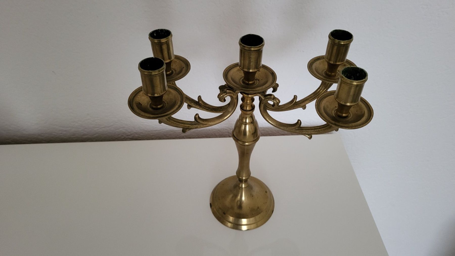 Portacandele: 5flamiger Messing Kerzenständer, H 27cm, B 21cm – Usato da Turgi venduto da rut_p556 4