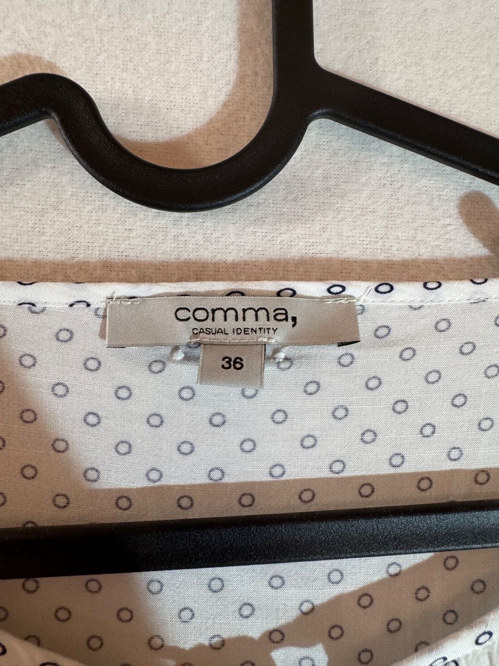 Comma Camicette: Schöne Bluse von Komma Gr. 36 – Usato da Grosswangen venduto da second_hand_dress 1