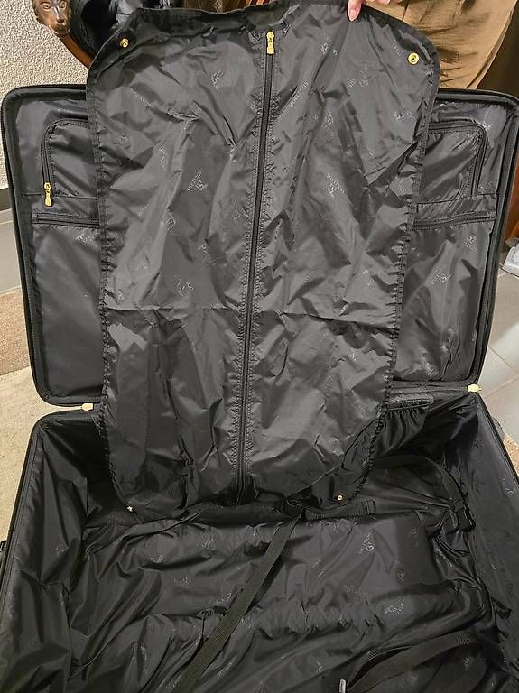 Reisekoffer: Maison Mollerus Koffer_Gross_85cm_Schwarz – Gebraucht aus Reinach BL von Teenie43 3