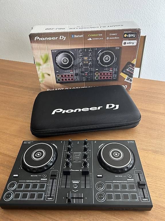 Mischpulte: Pioneer DDJ-200 DJ Set – Gebraucht aus Steinhausen von Michi.94