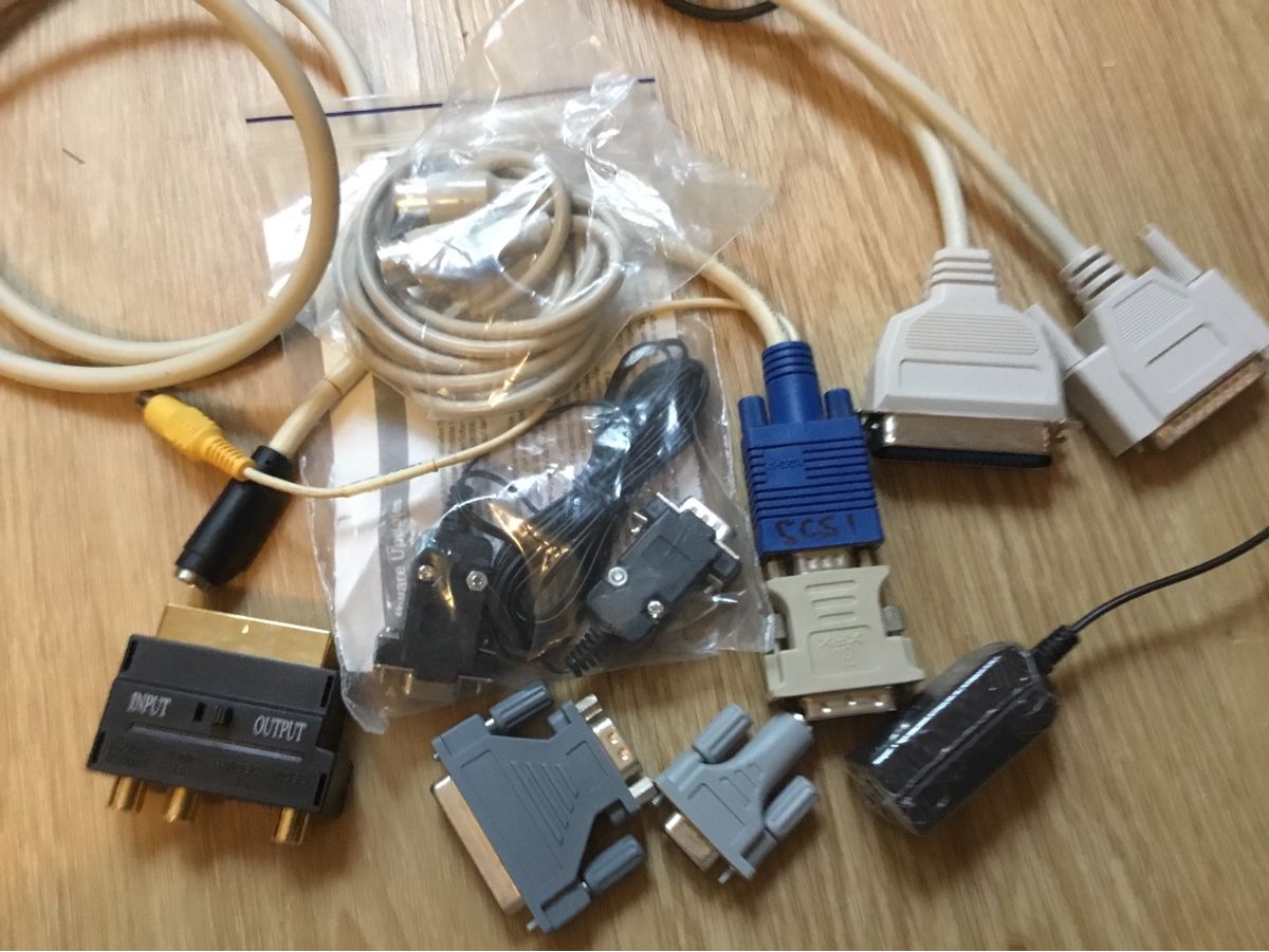 Kabel: Diverse Computer Kabel – Gebraucht aus Schlieren von Jeajet 2