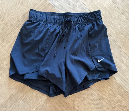 Nike Laufshorts Damen Grösse S schwaz guter Zustand