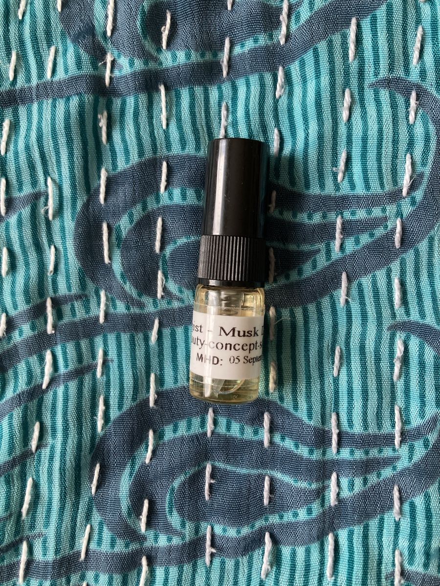 Profumi & Eau de Toilette: Zoologist - Musk Deer 2ml – Nuovo (secondo la descrizione) da Therwil venduto da blubblubblubb 1
