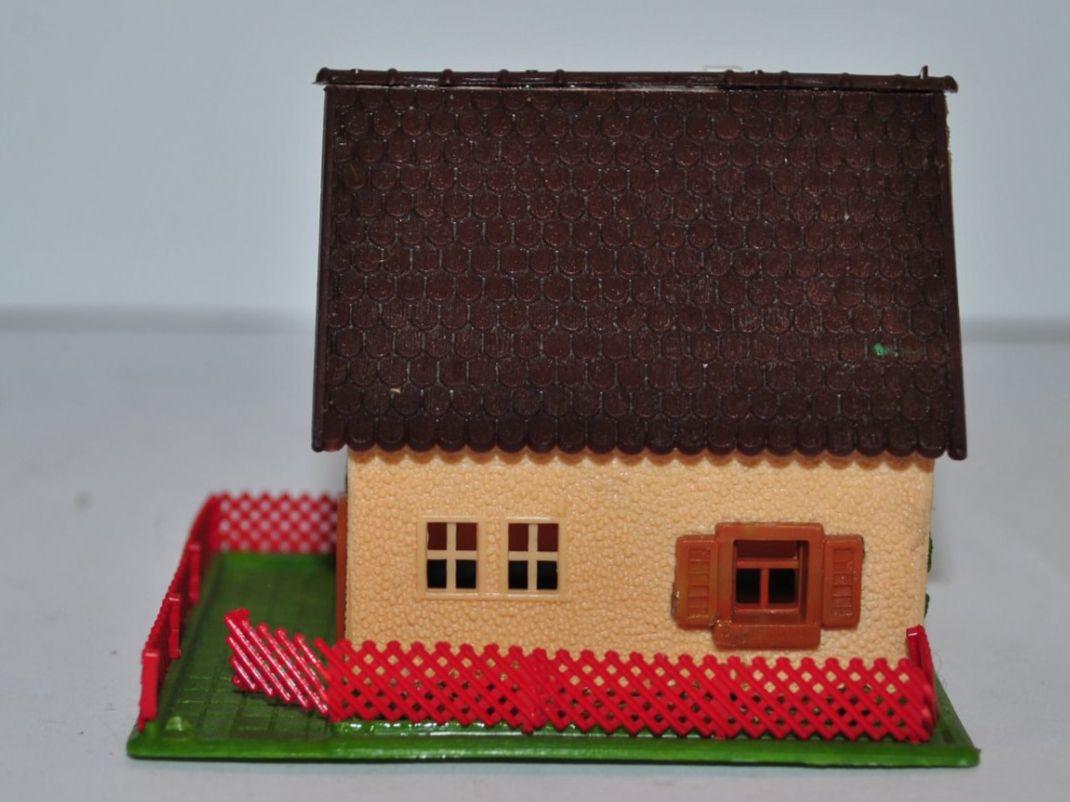 Faller Modelleisenbahnen: Faller Wohnhaus (PDB125) – Gebraucht aus Aarwangen von Bahnsupport 1