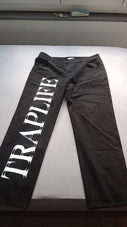 Pantaloni: Pantalon y2k traplife taille L – Usato da Martigny venduto da ale_5gzg