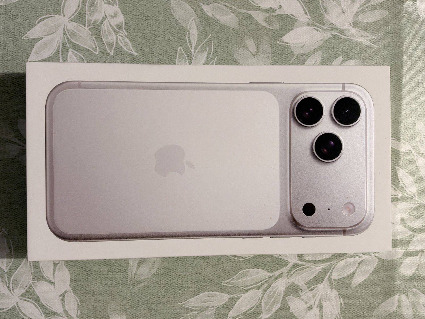 Apple Telefoni cellulari / Smartphones: iPhone 17 Pro Max 256 GB – Usato da Galmiz venduto da Vual 4