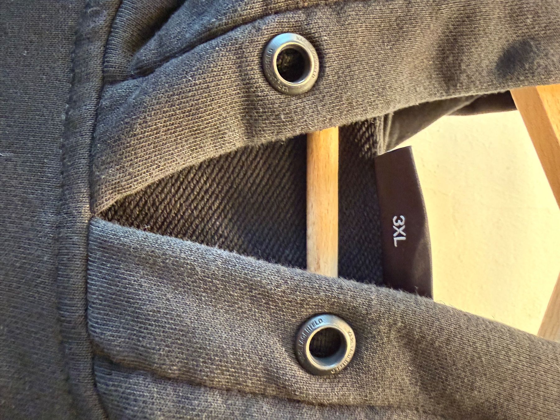 Karl Lagerfeld Maglioni & Felpe: KARL LAGERFELD Hoodie – Usato da Schlieren venduto da svenbaettig 1