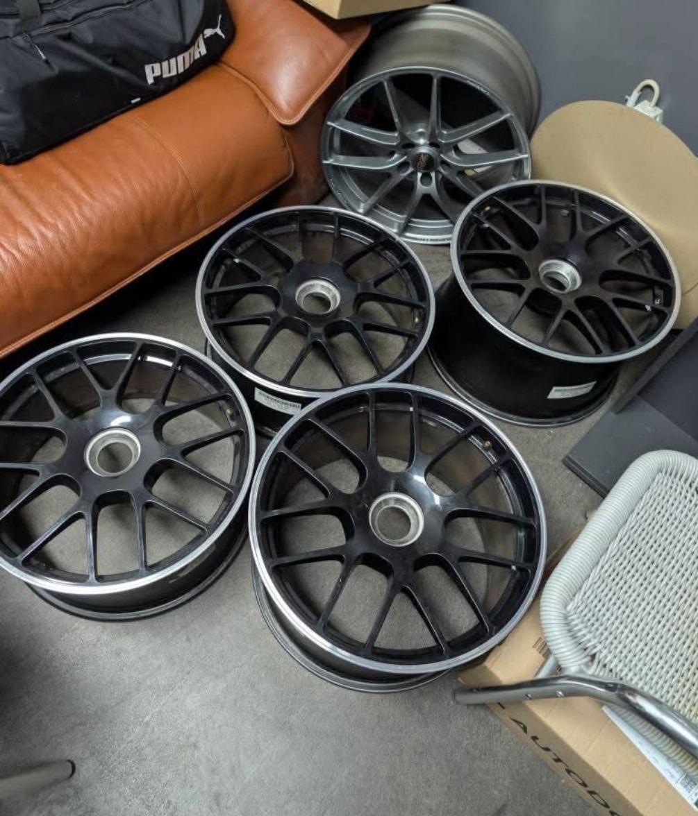 Porsche Felgen: Porsche Felgen  – Neu (gemäss Beschreibung) aus Dürrenäsch von Pneu-Idris