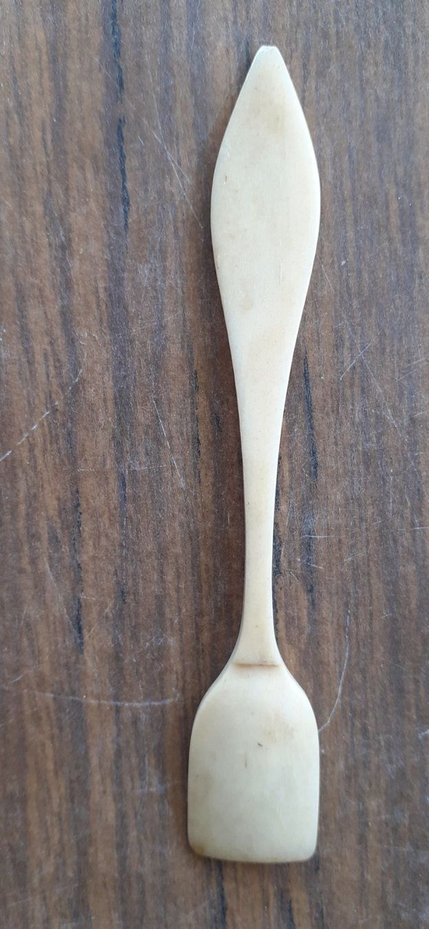 Löffel: Löffel 9cm Bein – Gebraucht aus Mörschwil von wunderkiste44 4