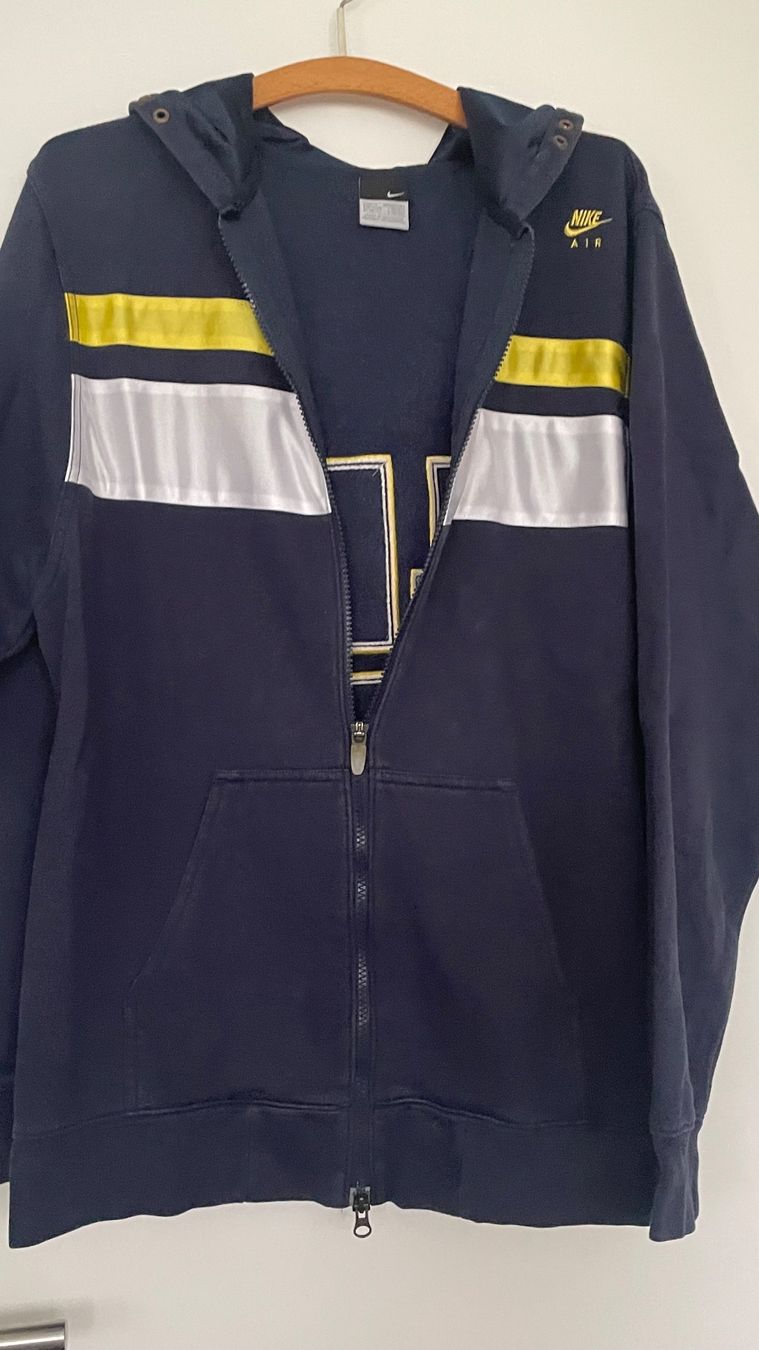 Nike Giacche: Nike Jacke mit Kapuze Grösse M – Usato da Langenthal venduto da sonne_00 2