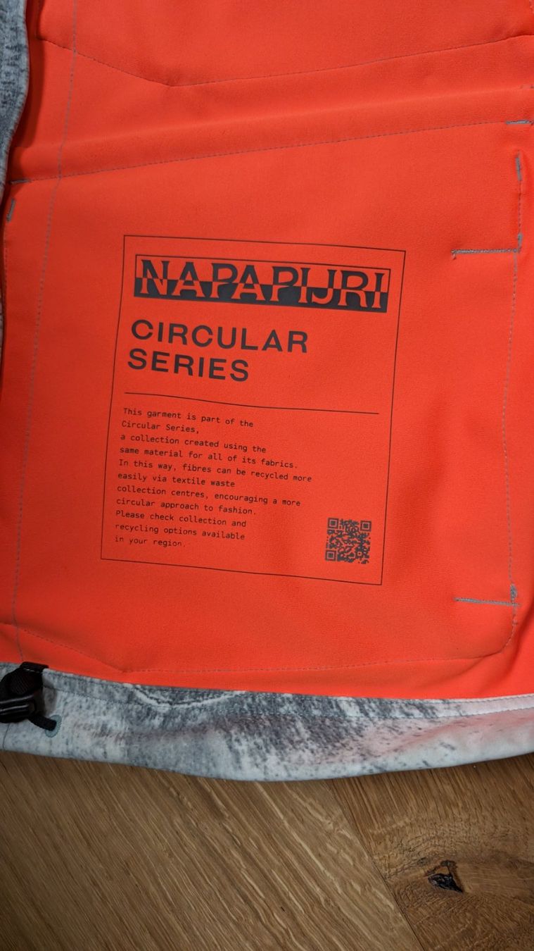 Jacken: NAPAPIJRI Jacke A-RIVALTO (S) – Gebraucht aus Glattbrugg von mar_s8xp 1