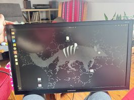 Samsung 27" 1920 x 1080 60 Hz monitor