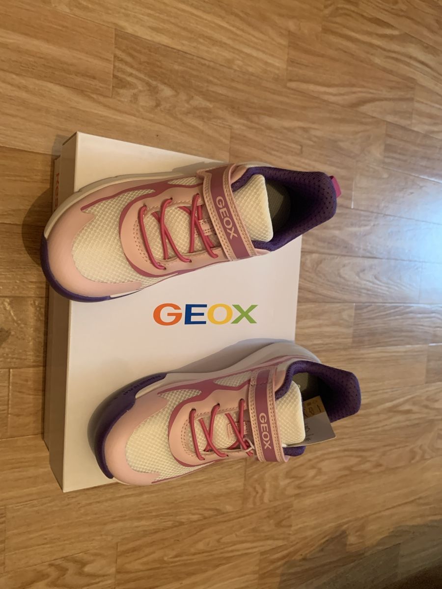 Geox Schuhe für Mädchen: Scarpe GEOX mis. 32 nuove – Neu und originalverpackt aus Airolo von Truzz