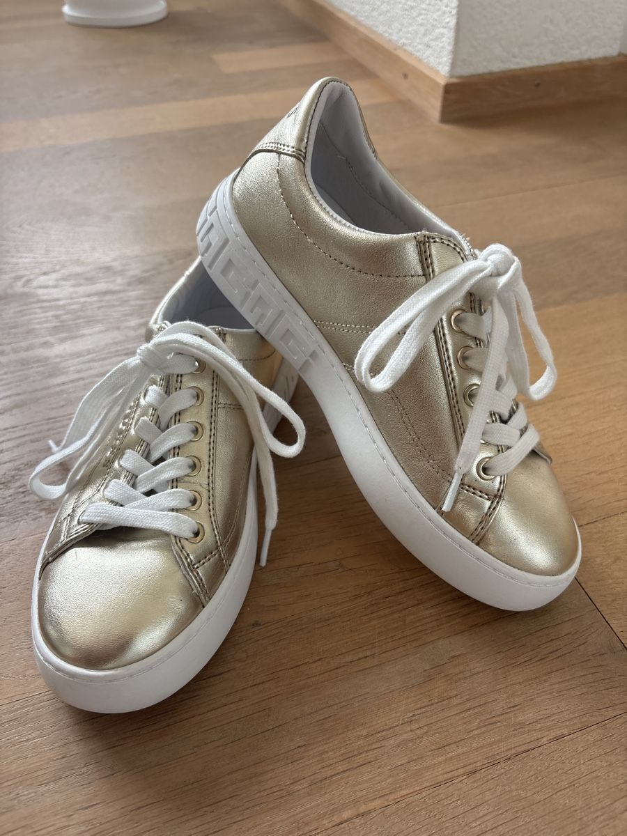 Guess Scarpe da donna: Guess Sneaker Grösse 36 – Nuovo (secondo la descrizione) da Sempach venduto da Regi3