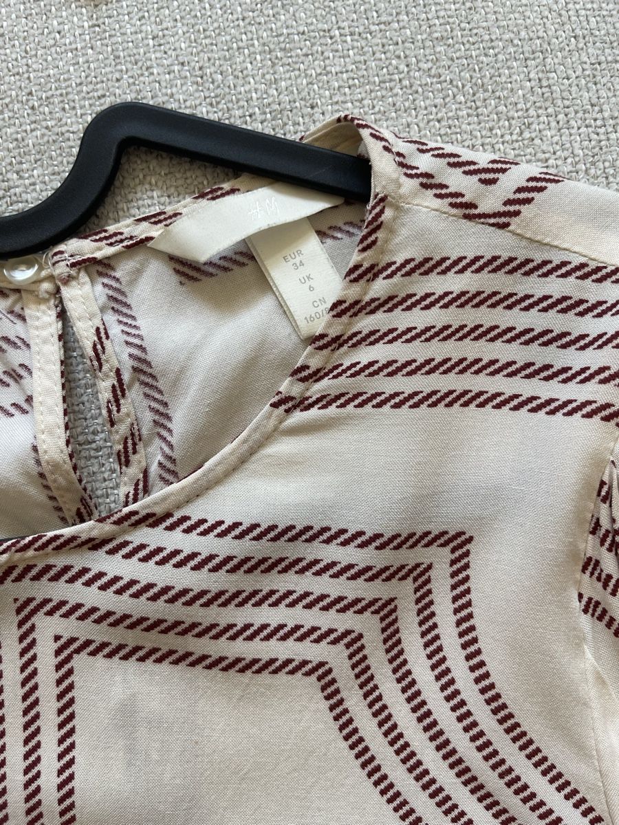 H&M Camicette: Bluse H&M Muster Langarm Grösse 34 neuwertig – Usato da Genève venduto da esz_8xbz 1
