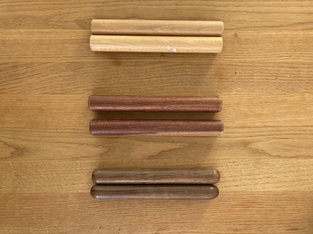Musikinstrumente: Claves Set verschiedene Holzarten gebraucht – Gebraucht aus Bern von Mat_19_Fer_65