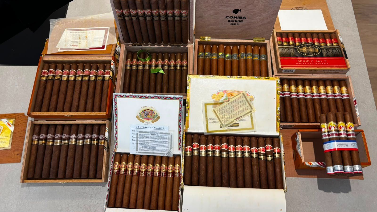 Cigares: Habanos Kuba Zigarren Bundle – D'occasion à Stans par dan_d7t6 1