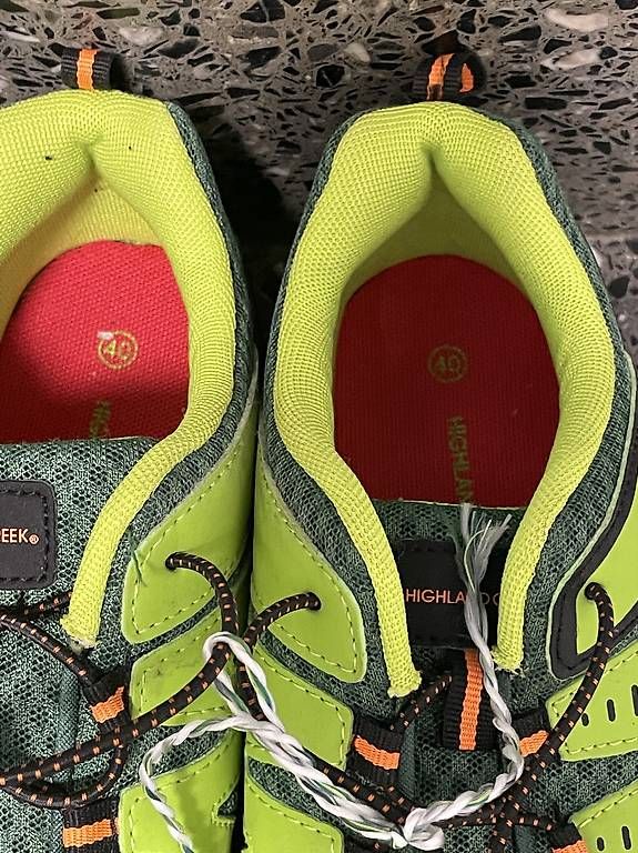 Scarpe da uomo: Wanderschuhe  – Usato da St. Gallen venduto da J3kiiisg 1