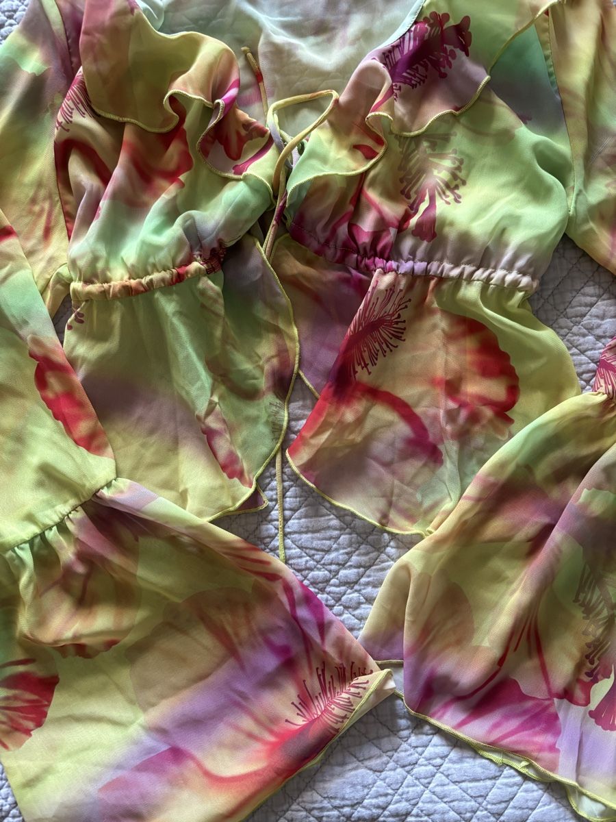 Camicette: Chemisier à fleurs multicolores – Nuovo (secondo la descrizione) da Lausanne venduto da shabnam.t 1