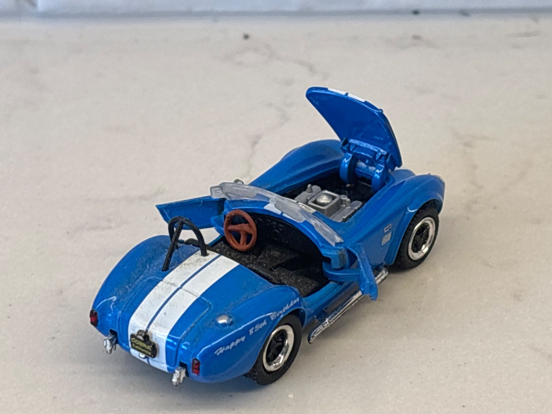 Johnny Lightning Voitures modèles: Johnny Lightning Cobra 427 1:64 – D'occasion à Gollion par Hampton 1