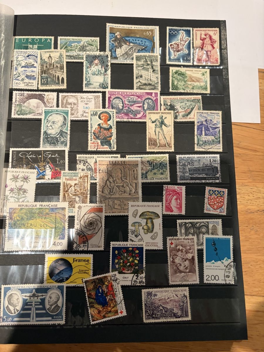 Tous les timbres: Timbres divers de divers pays  – D'occasion à Echallens par JAR69 3