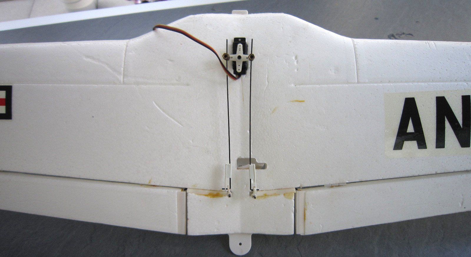 Modellismo RC: Beechcraft T-34 Mentor (1/12) – Usato da Niederuzwil venduto da Pmojzisek 3
