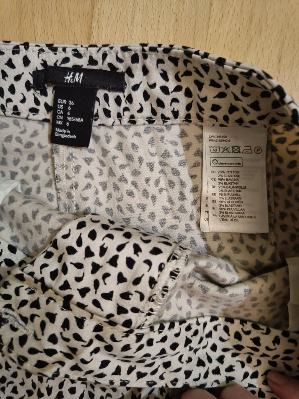 H&M Pantaloni: Shorts Grösse 36 – Usato da Jaberg venduto da urig17. 2