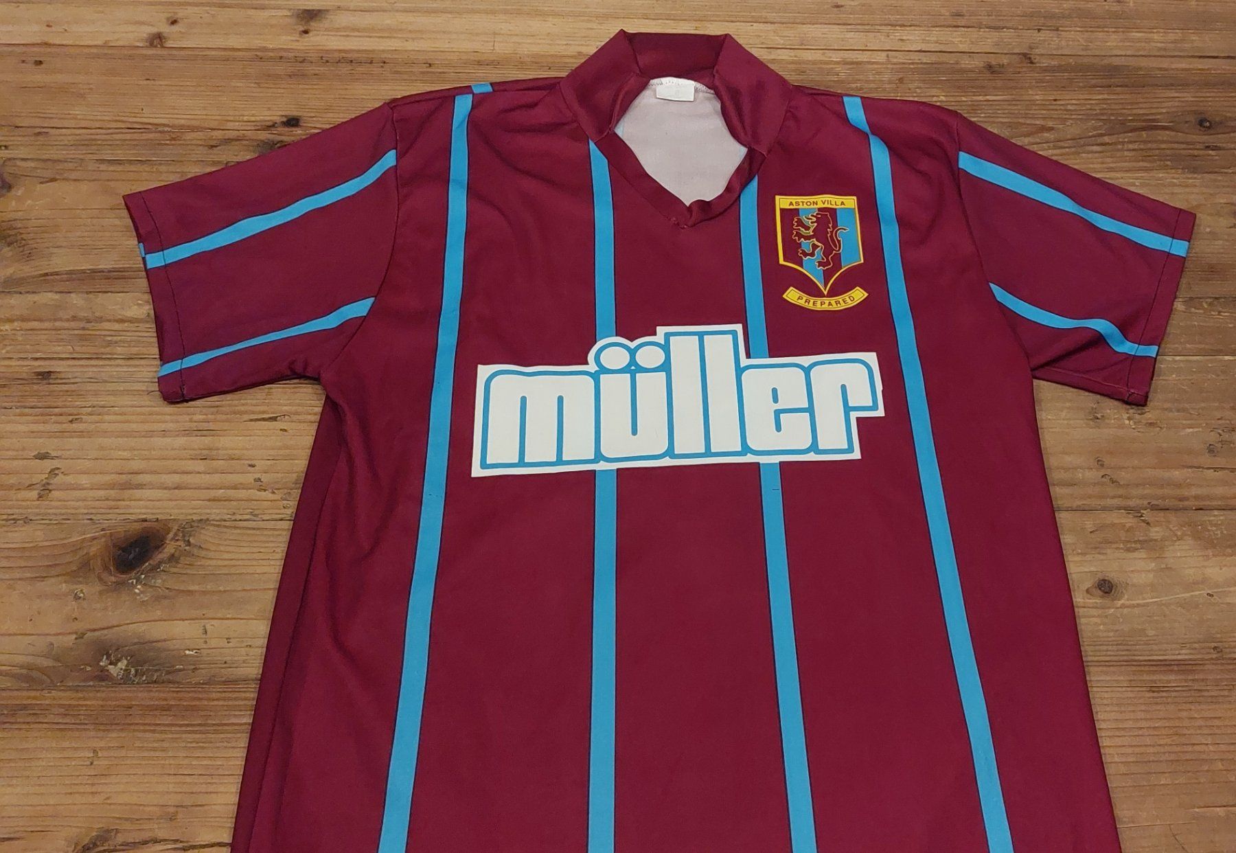 Maglie: Aston Villa Sponsor Muller  S-M – Usato da Bellinzona venduto da  1