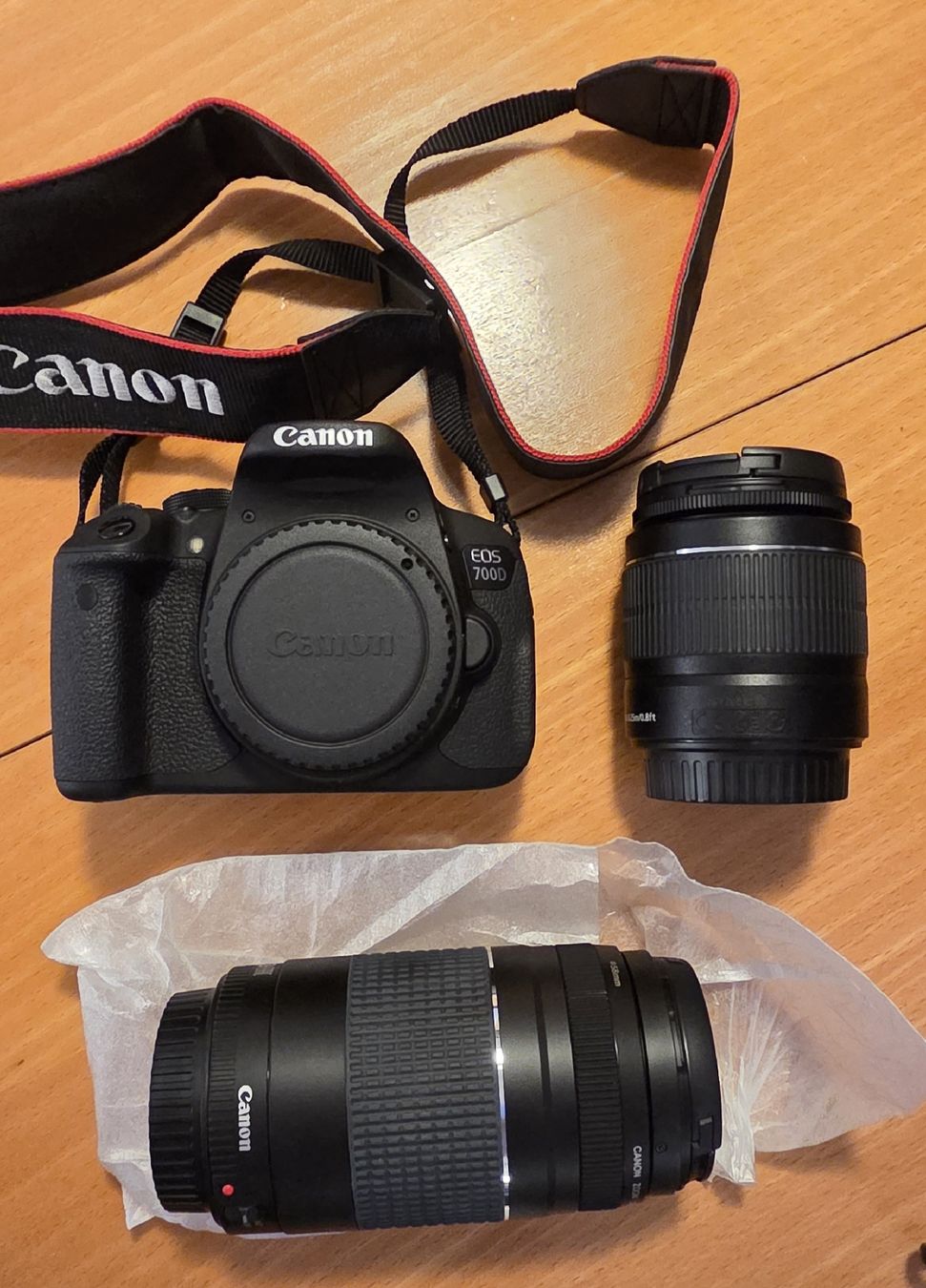 Canon Fotocamera: Canon EOS 700D Camera Kit mit Objektiven und Tasche – Nuovo (secondo la descrizione) da Nidau venduto da Grumpyrainbow 2