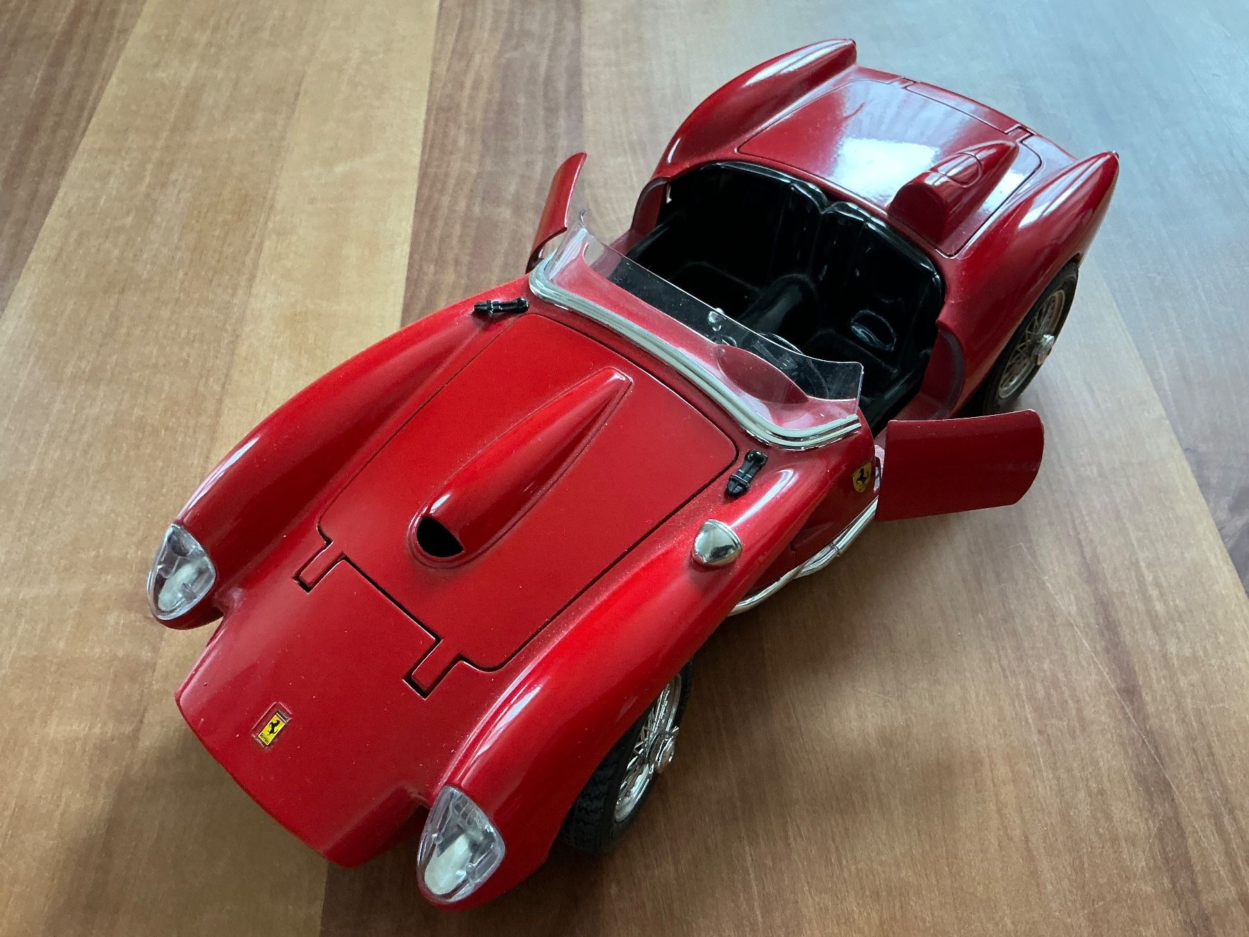 Bburago Modellini d'auto: Burago Metall Autos – Usato da Kirchenthurnen venduto da Gluecksbrief 2