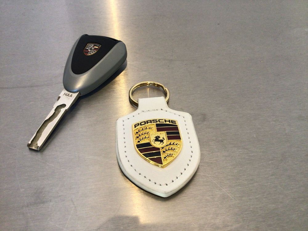 Porsche Schlüssel Hülle Weiß
