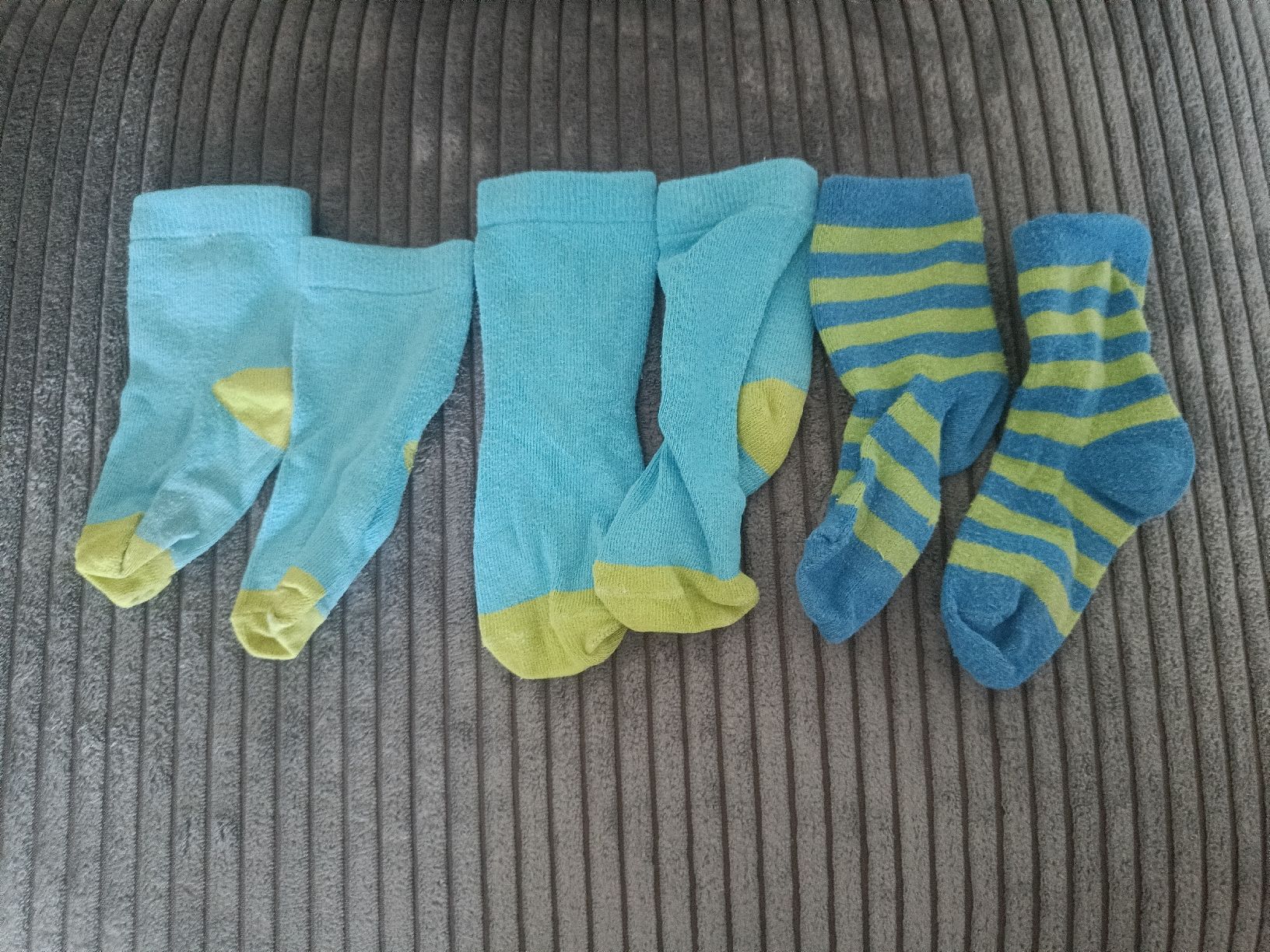 Socken für Kinder: Socken Grösse 19-22 – Gebraucht aus Jaberg von urig17.