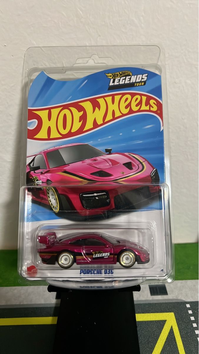 Hot Wheels Modellini d'auto: Hot Wheels Porsche 935 "Legends Tour" – Nuovo (secondo la descrizione) da Thayngen venduto da sop_2xnz
