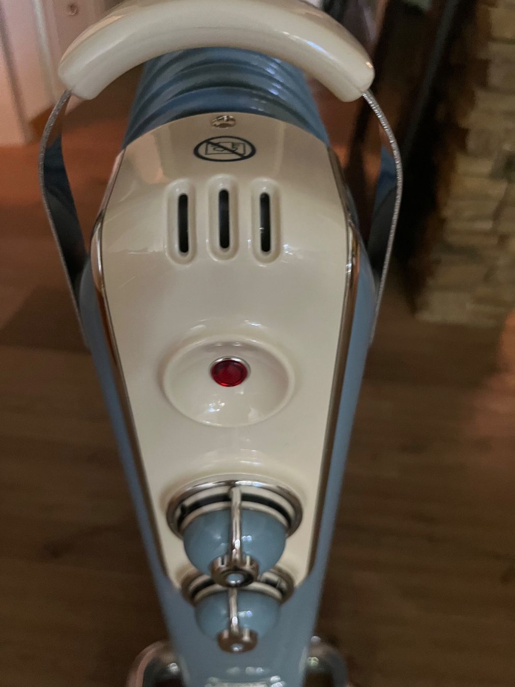 De'Longhi Radiatori: Radiateur ARIETE De’Longhi – Usato da Biel-Bienne venduto da Doriskoloris 3