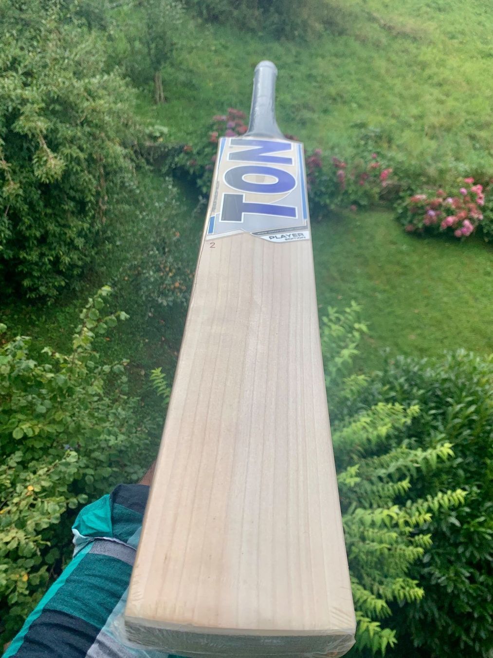 Giochi: SS TON PLAYER EDITION CRICKET BAT  SH – Nuovo e nell'imballaggio originale da Luzern venduto da ronymamuni 1