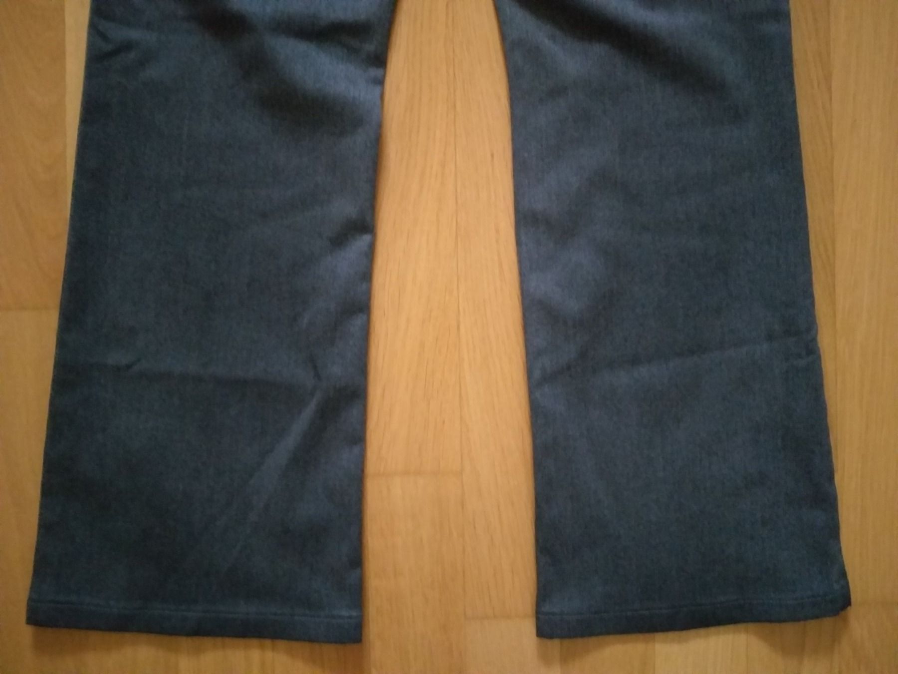 S.Oliver Jeans: S. OLIVER Jeans taille / Grosse 31 – D'occasion à Cossonay-ville par Super-Price-Quality 8