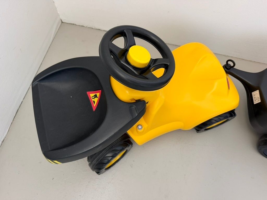 Fahrzeuge für Kinder: Rutschauto mit Anhänger – Gebraucht aus Bubendorf von glitchCat 1