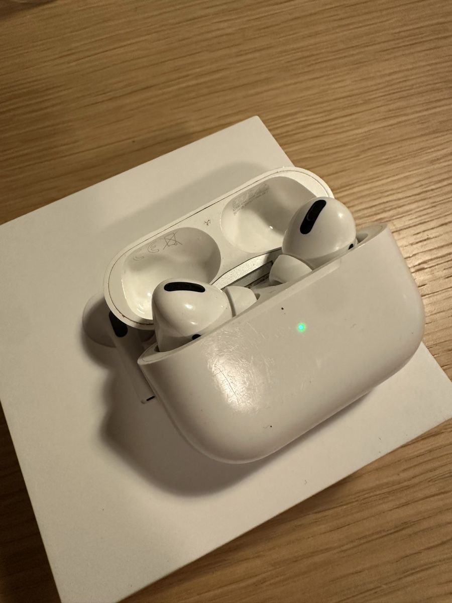 Apple Kopfhörer: Apple AirPods Pro mit Ladecase – Gebraucht aus Glattpark(Opfikon) von ZHINCITY 4