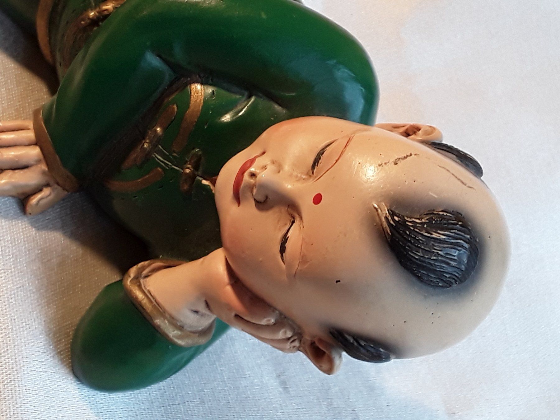 Statuette: Figur eines liegenden Mannes CHINA, ca 1950 – Usato da Zürich venduto da philpip 9