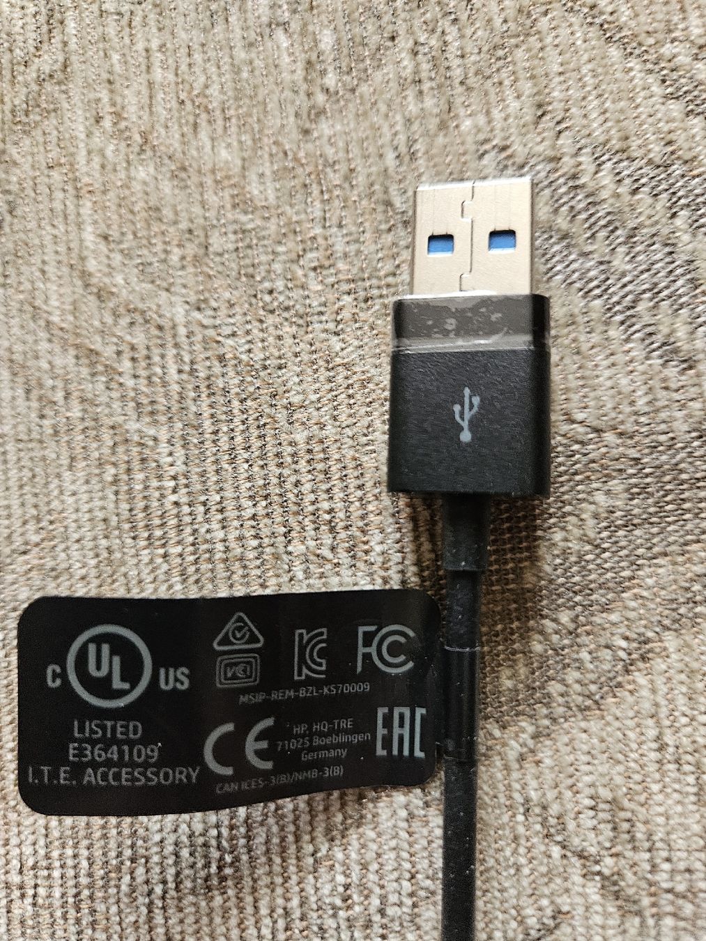 Hewlett Packard Cavi: HP USB  3 zu RJ45 – Nuovo (secondo la descrizione) da Niederbipp venduto da gui_lx9g 4