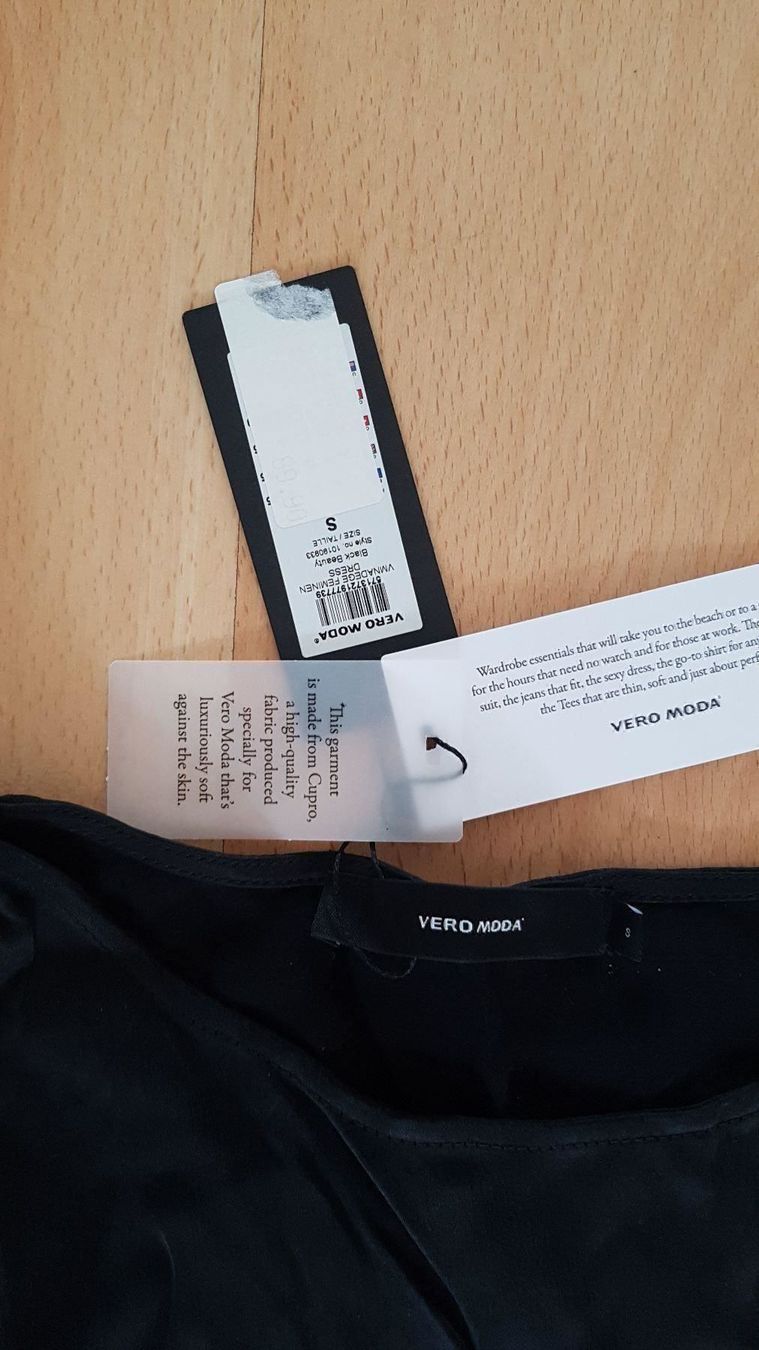 Vestiti: Schönes ABENDKLEID von Vero Moda Gr.S – Nuovo e nell'imballaggio originale da Schöfflisdorf venduto da CrRG21 1