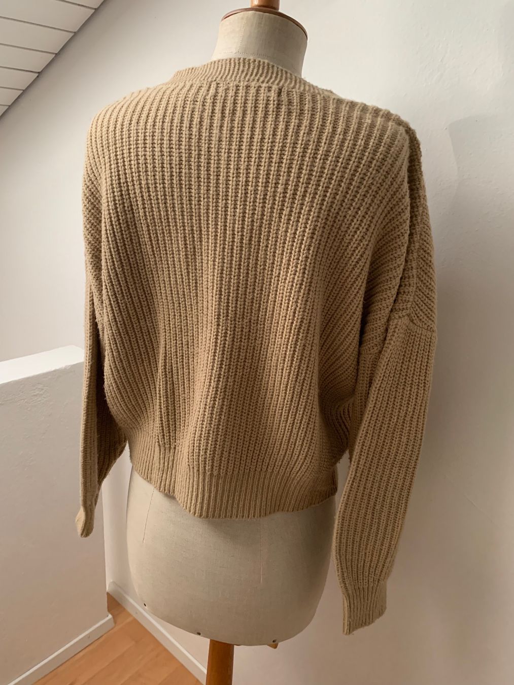 Pullover & Sweatshirts: Strickjacke – Gebraucht aus Ennetbaden von usemiste 1