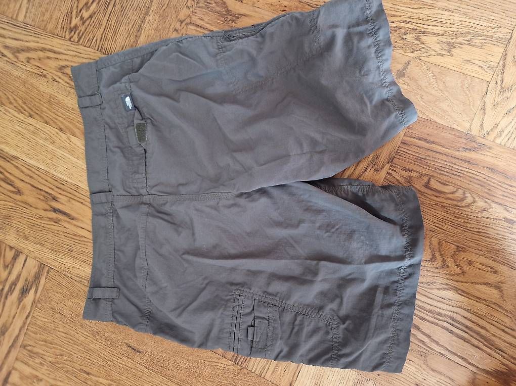 Pantaloni: North Face Kurze Hose – Usato da Sennhof venduto da Thorgal77