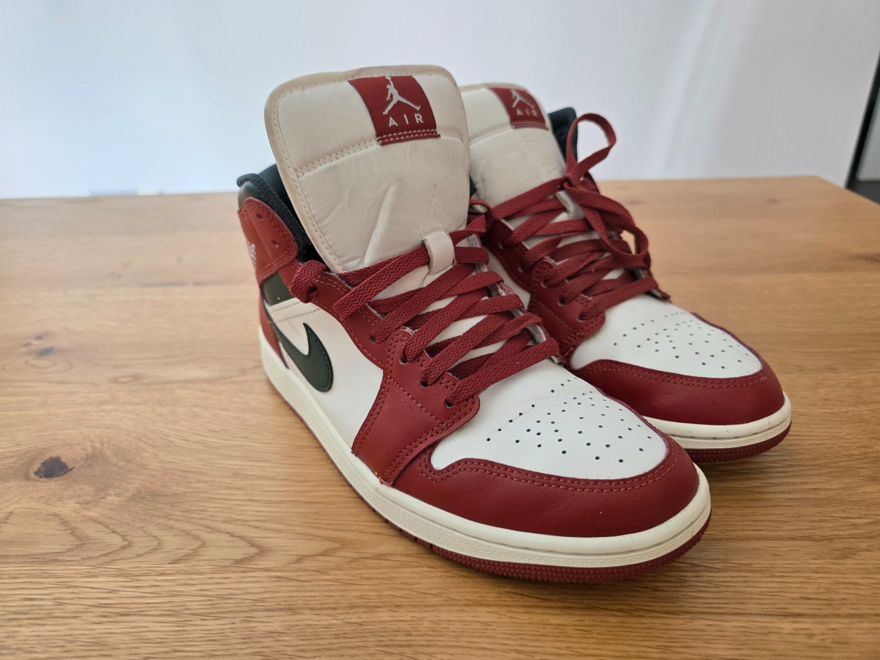 Nike Air Jordan 1 Mid Redstone / Midnight Green – EU 43 (Gebraucht) in ...