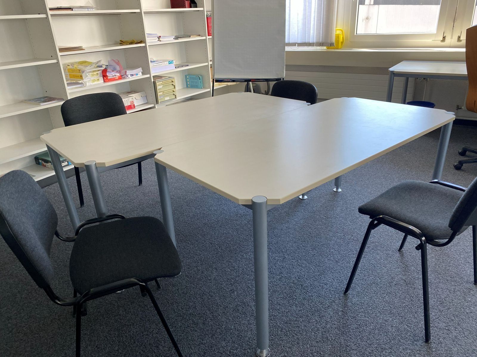 Tavoli: Büro-Tisch – Usato da Worb venduto da Tom123bern