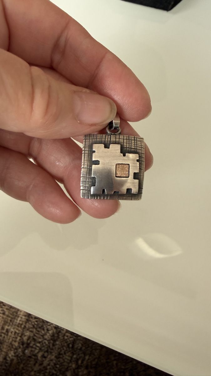 Pendentifs: Geometrischer Silberanhänger – Neuf avec emballage d'origine à Ebikon par Leonidas2 3